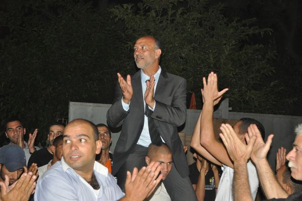 بالفيديو: سهرة الشباب وزفة العريس الأسير المحرر "مخلص برغال" في مدينة اللد